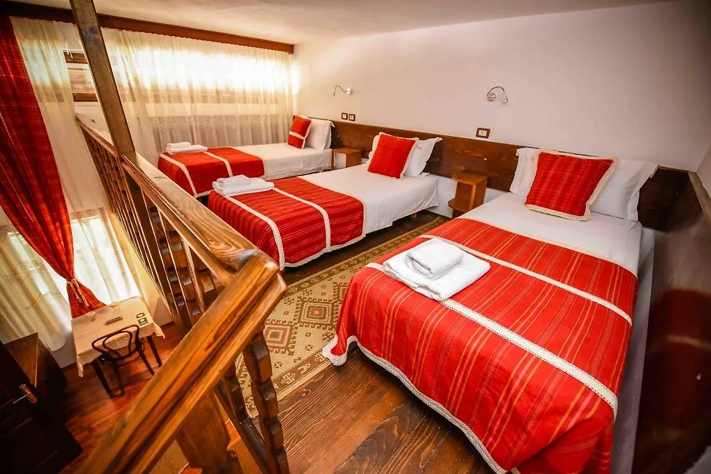 ****  Hotel Tradita Shkodër Albânia